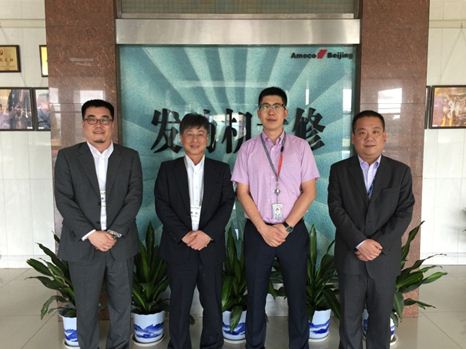 NEC中国总代表日下清文（左二）参加签约仪式